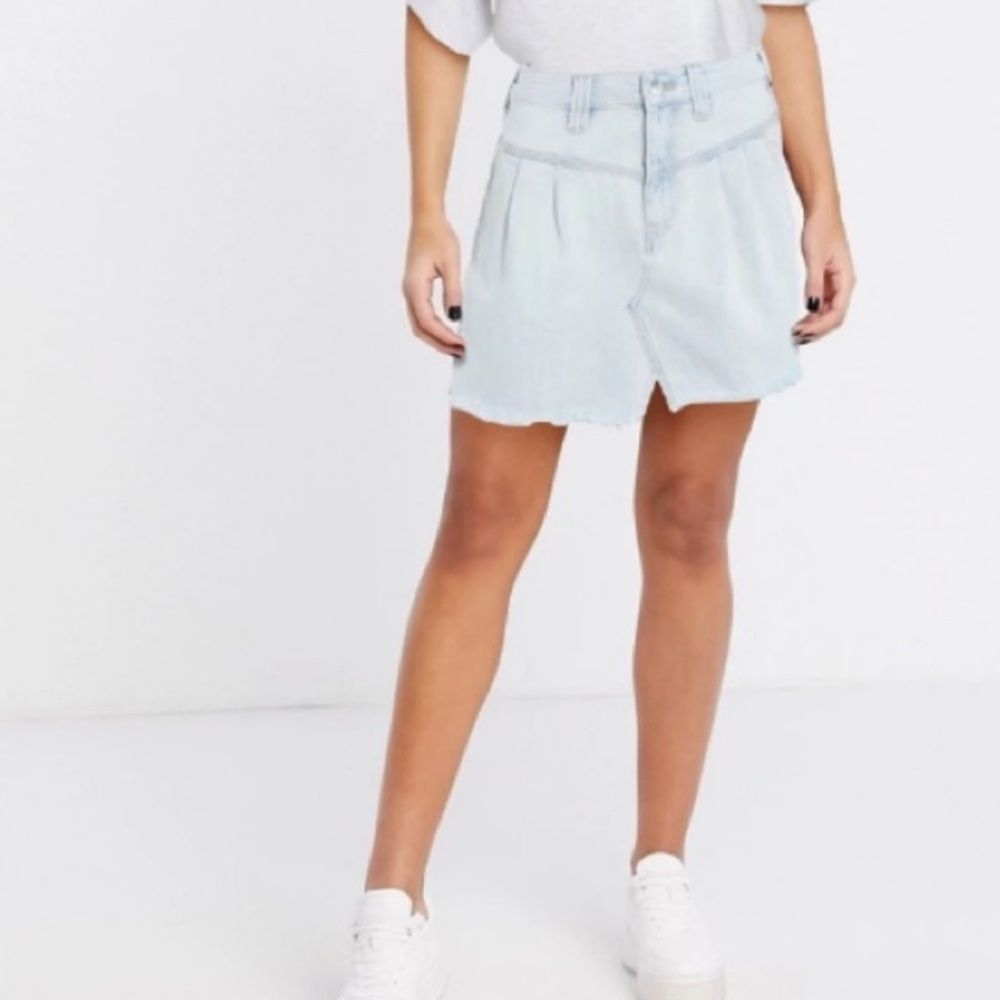 Free People We the Free Sidecar Light Blue Denim Pleated Raw Hem Skirt Size 26
